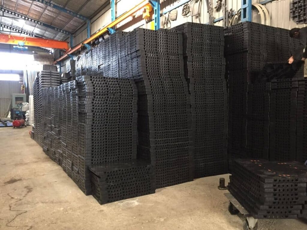 انواع قالب پلاستیکی بتن | فروشگاه آهن آلات بنیامین