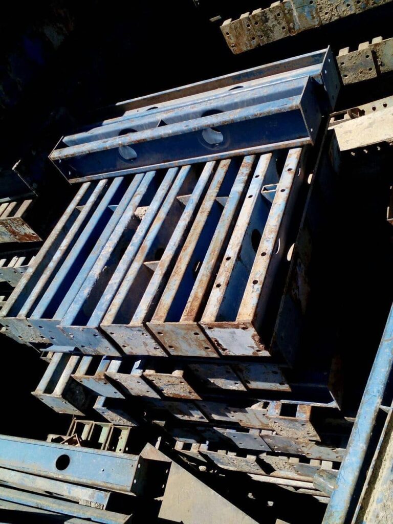 سولجر یک متری | فروشگاه آهن آلات بنیامین