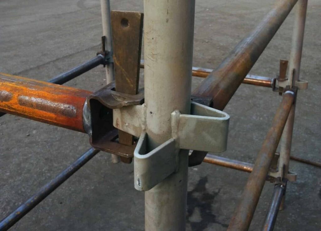 داربست | فروشگاه آهن آلات بنیامین داربست | فروشگاه آهن آلات بنیامین